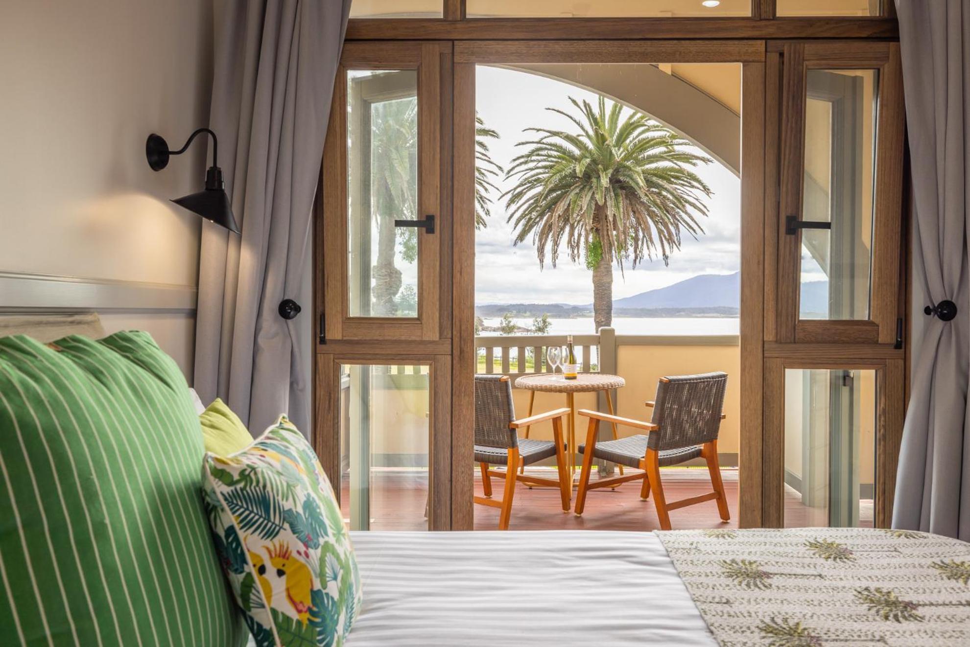 Bermagui Beach Hotel Quarto foto